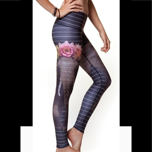 TEEKI Love the Elephant Print Legging Medium - Picture 1 of 6
